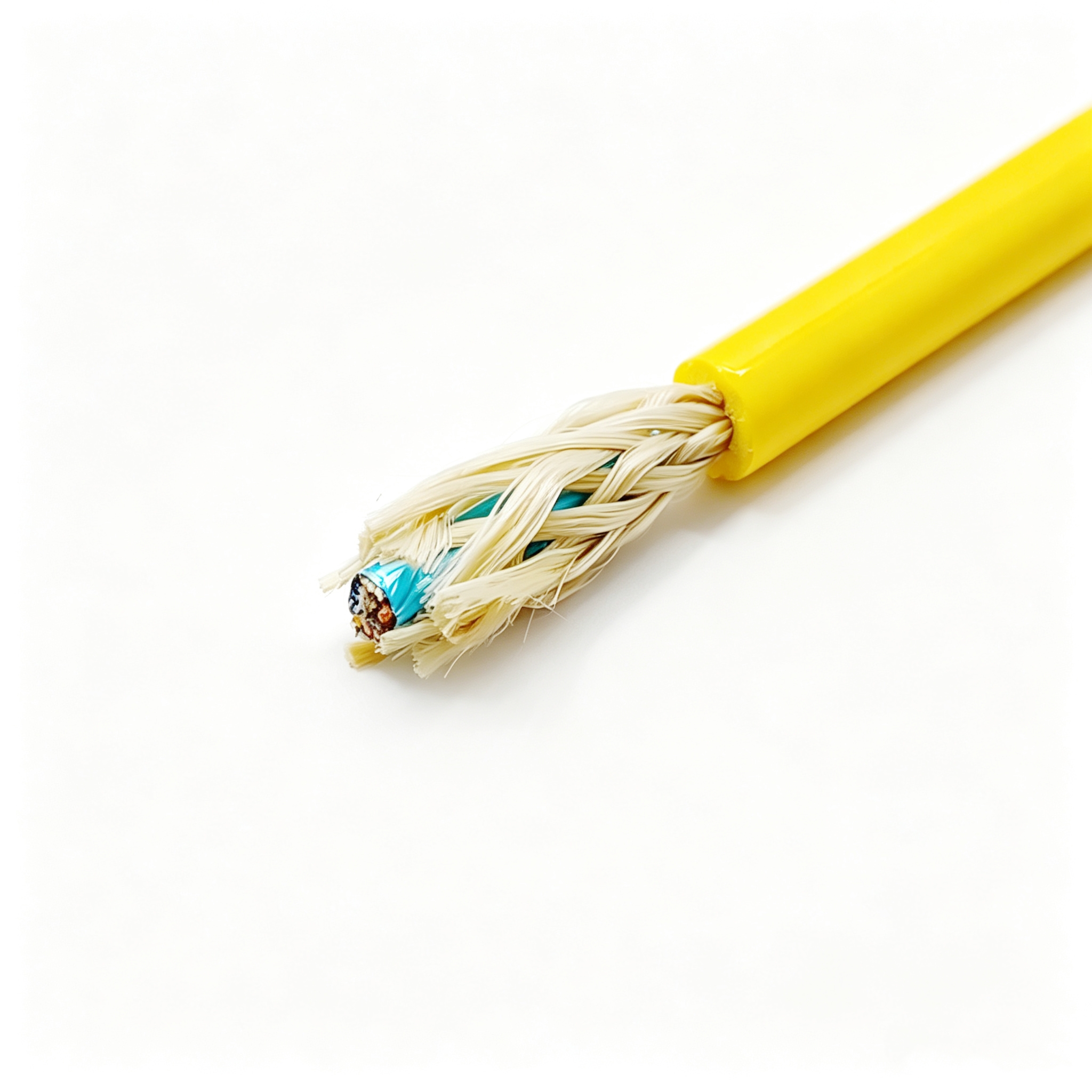 ROV 电缆 4×24AWG+2×2×26AWG+1×26AWG+D-635KG 结构、材料与选型解析